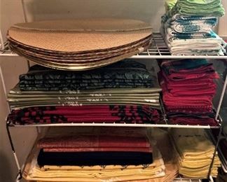 Placemats, napkins, etc.