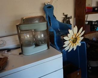 dog accessories, Cookie Monster child bike seat