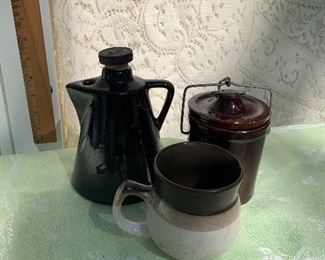 lot 48- brown primitive lot $10