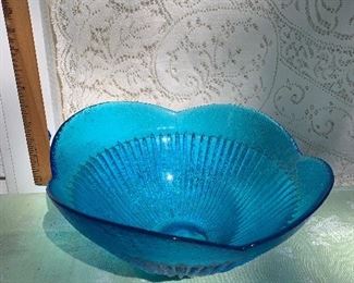 lot 53- big vintage blue bowl $18