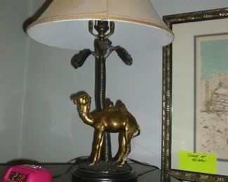 Camel lamp
