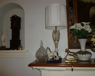 Gorgeous vintage lamp & misc