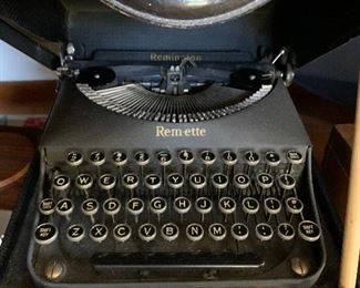 Vintage typewriter 