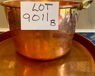 Lot 9011B.  $65.00 William Sonoma Copper Bucket with Brass Handles  Stunning!  Fill with Ice and Serve cold beverages in the bottle!  Or anything else!