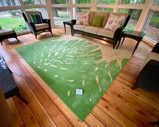 Lot 9001. $165.00. Pottery Barn indoor Outdoor rug, "Palm Leaf" Outdoor Rug 8' x 10' 100% Polypropeline, Great Shape! 