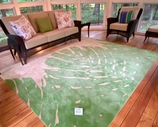 Lot 9001. $165.00. Pottery Barn indoor Outdoor rug, "Palm Leaf" Outdoor Rug 8' x 10' 100% Polypropeline, Great Shape! 