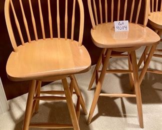 Lot 9014. $200.00  Set of Four Maple Swivel Bar Stools, Windsor Backs, made in Yugoslavia, 17.5"W x 20"D x 44" tall,  Seat height is 29" to the ground.  Nice set of bar stools , bar height.