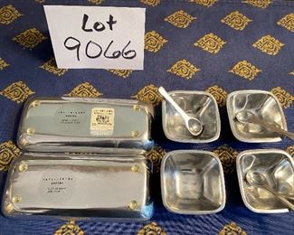 Lot 9066. $14.00 Pottery Barn Salt & Pepper bowls w/trays (missing one tiny spoon)