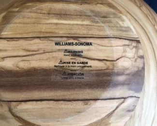Lot 9107.  $35.00. Williams-Sonoma wooden salad serving bowl.	12" Diam x 4.5"T. Totally Unique!  Great Gift idea, too!
