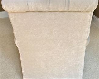 Lot 9163. $795.00. Pottery Barn chair by Mitchell Gold, tufted, velveteen chiar, Comps for similar start at $2,400.	29" W x 40" H x 334" Deep