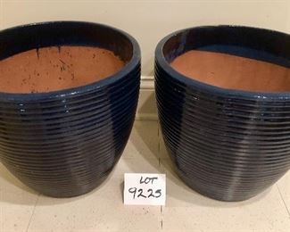 Lot 9225 A & B.  $40/ea or $80/pr.  This pair of planters is in like new, clean condition and we think they have never been used.  Buy one or both.  Each pot measures 13.5" H x 15.5" W.