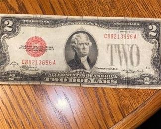 Red seal $2.00 bills