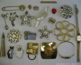 Brooch and Watch Lot