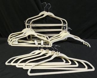 17 Velvet Hangers