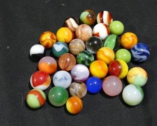 More than 100 Vintage Marbles