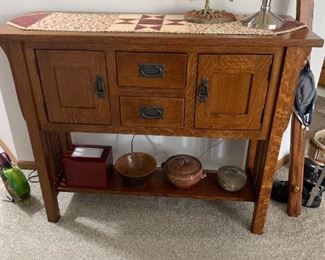 Beautiful Amish table:$400