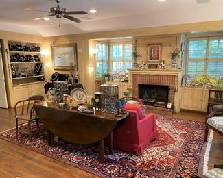 6’ Drop-leaf table; Quimper, Coins, WWI Lead Soldiers, Oriental Rug, Staffordshire!