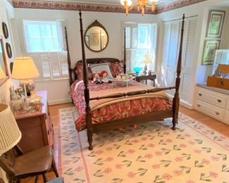 Queen Four Poster Bed