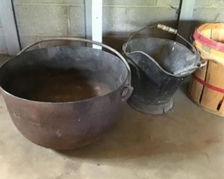 Large Cauldron