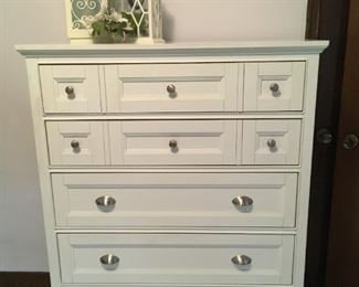 gorgeous chest of drawers