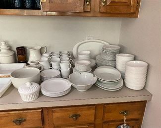 Large selection of Corning Century dishes.  Priced per piece. 
