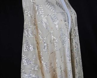 SILVER ASSUIT SHAWL 1920