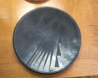 San Il de Fonzo Black Pottery Plate  $600 (bids accepted) 10 1/4” diameter.  Marked “Gonita”?