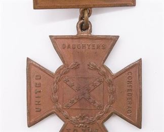 Antique Southern Cross Medal to the UCV