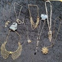 8 Glamorous New and Used Necklaces