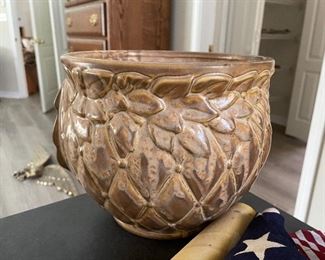 LARGE McCoy Pottery Brown Jardiniere Planter Berries Leaves Quilted Diamonds $25