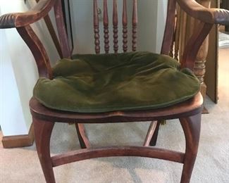 Queen Wood Antique Chair
