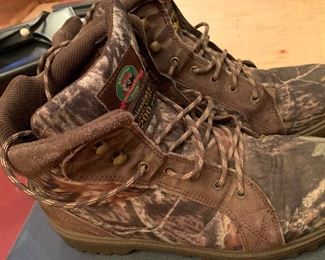 • Men’s clothing – many jeans, tshirts, button-up shirts, coats
o Size large and extra large shirts, coats
o Size 34 – 28 jeans, slacks
o Size 10.5 – 13 shoes and boots