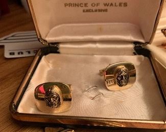 Men and women’s jewelry