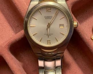 Men and women’s jewelry