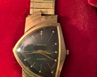 Men and women’s jewelry