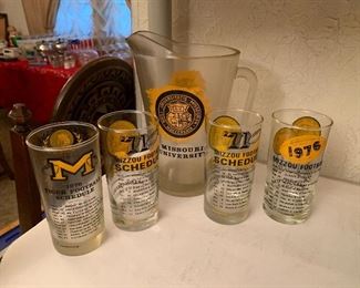 Mizzou glasses and pitcher