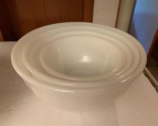 Fire king bowl set