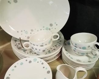 U.S. Caribe Casual by Carlos Montez Atomic china