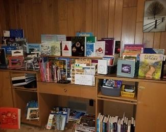 Large selection of books-1000+!!