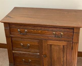 Vintage Wood Desk
1 piece of 4 piece set
Tiger Oak