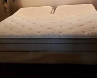 King Sleep Number Bed
Available for Pre-Sale. Contact us at ContactMVP@MooreValuePros.com for more info.