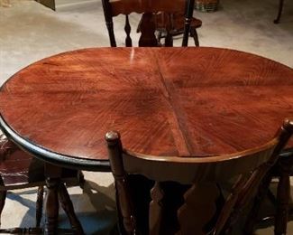 Dining Set with Leaf
Available for Pre-Sale. Contact us at ContactMVP@MooreValuePros.com for more info.