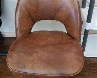 Vinyl office chair 32" tall