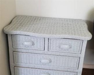 Wicker 4 drawer chest 30 x 24 x 21