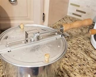 Great Northern popcorn spinner