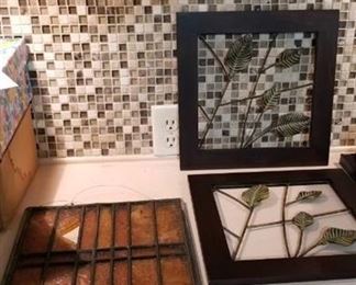 2 metal leaf wall hangings 12 x 12 and 1 stained glass (broken piece)