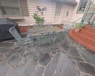 Vintage Iron Patio Table w/6 chairs