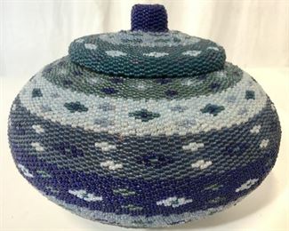 Beaded Urn W Lid W Rattan Interior
