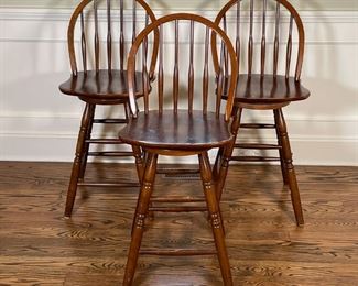 (4pc) SWIVEL STOOLS | Four wood counter height stools, windsor style, with swiveling seats [one with missing support]; h. 42 x w. 18 x d. 18 in. (seat h. 26 in.) [fourth stool was found later on, not included in the first picture!] 