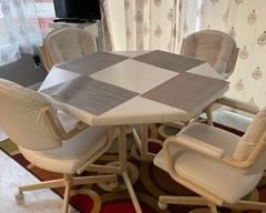 DINING TABLE WITH 4 SWIVEL CHAIRS
